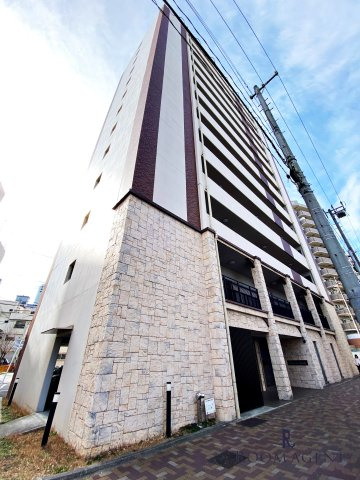 プラウランド名駅の外観