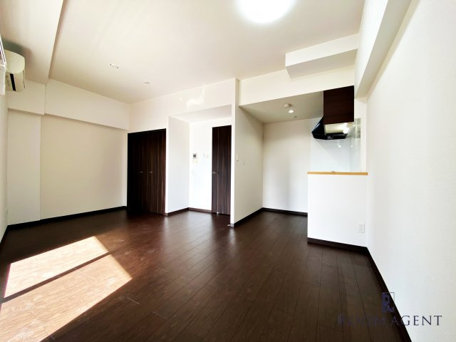 プラウランド名駅の内装