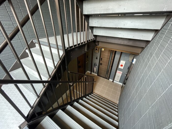 ジョイアポストのロビー