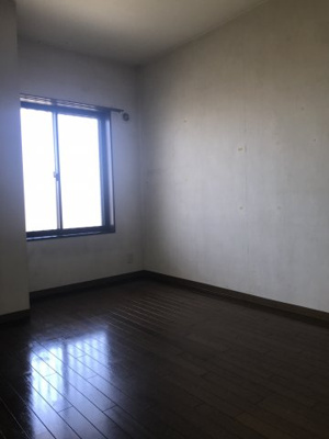 【洋室】 | リヴェール滝山