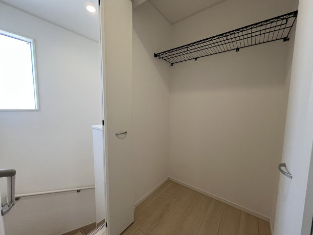 【収納】 | 高知市中須賀町/1号地 | 階段横クローゼット