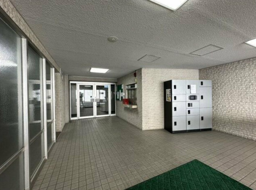 湯島武蔵野マンションのロビー