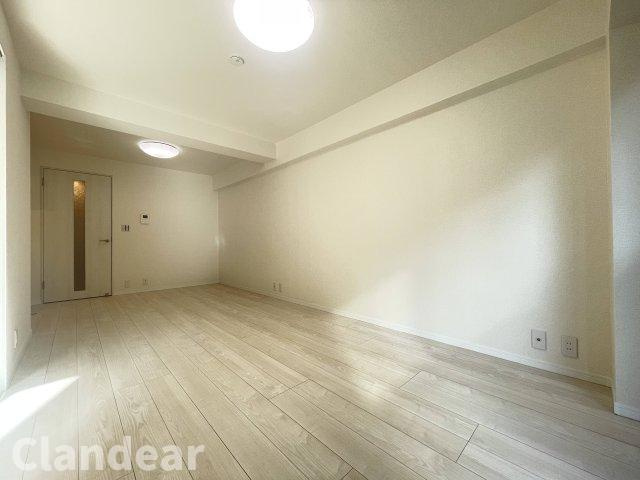 セザール錦糸町の洋室|ドキドキの新生活も、安心してスタート。ぴったりの住まいを見つけませんか？クランディアが一緒に住まい選びをサポートします‼　まずは、お気軽にお問合せください　＃クランディア