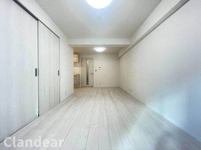 セザール錦糸町の居間・リビング|ドキドキの新生活も、安心してスタート。ぴったりの住まいを見つけませんか？クランディアが一緒に住まい選びをサポートします‼　まずは、お気軽にお問合せください　＃クランディア