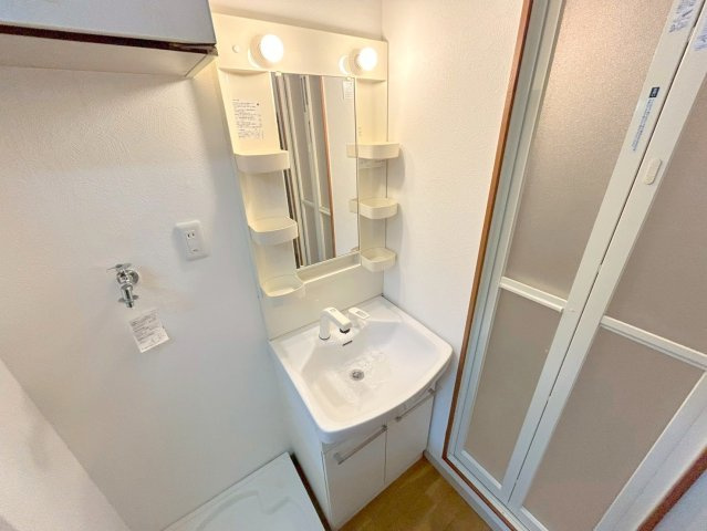 リブレ木川の洗面所