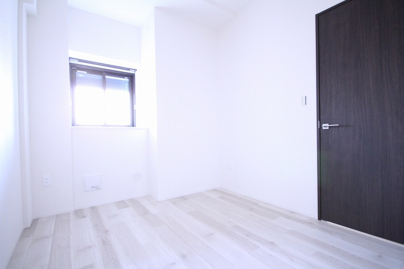 レジーナヒルズ覚王山の洋室