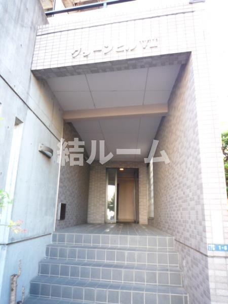 新宿区中落合３丁目の賃貸マンションのエントランス