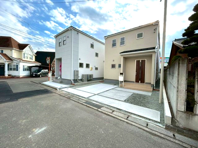 新築戸建　長野市稲葉　全3棟の前面道路含む現地写真