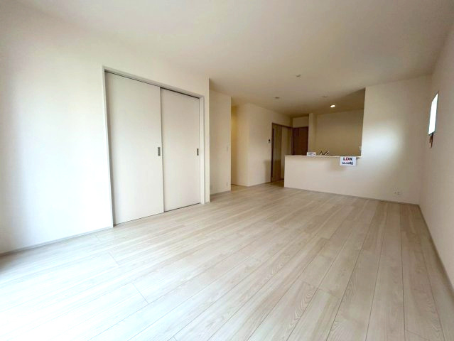 新築戸建　長野市稲葉　全3棟の居間・リビング