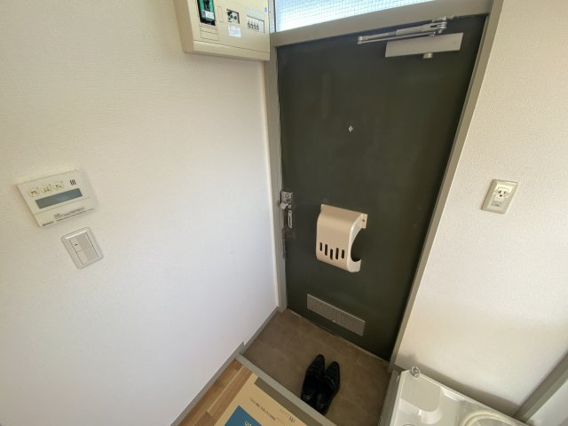 ハウス金子の玄関|明るい玄関です