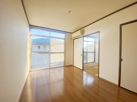 ハウス金子の内装