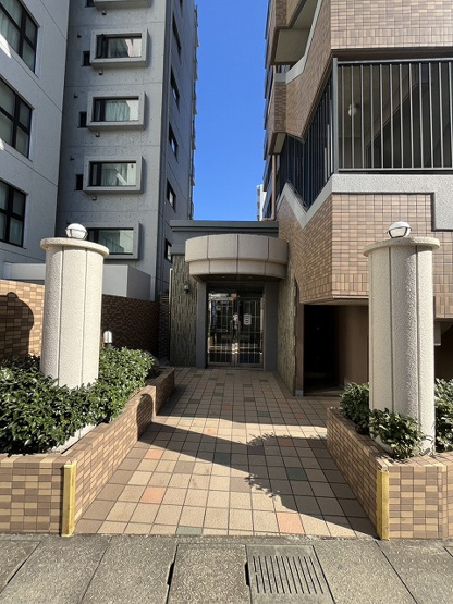 【エントランス】 | アレグリア香椎駅前