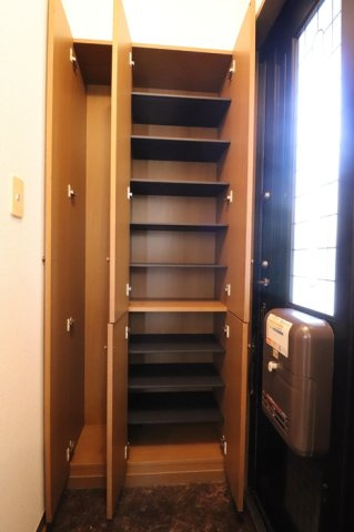 セジュール片町Ⅰの玄関