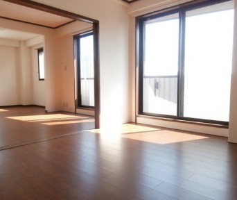 【居間・リビング】 | カサス広尾ビル