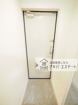 【玄関】 | THE APARTMENT 66