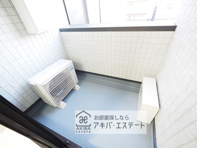 【バルコニー】 | THE APARTMENT 66