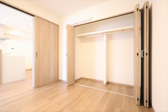 ライオンズマンション木町通の洋室