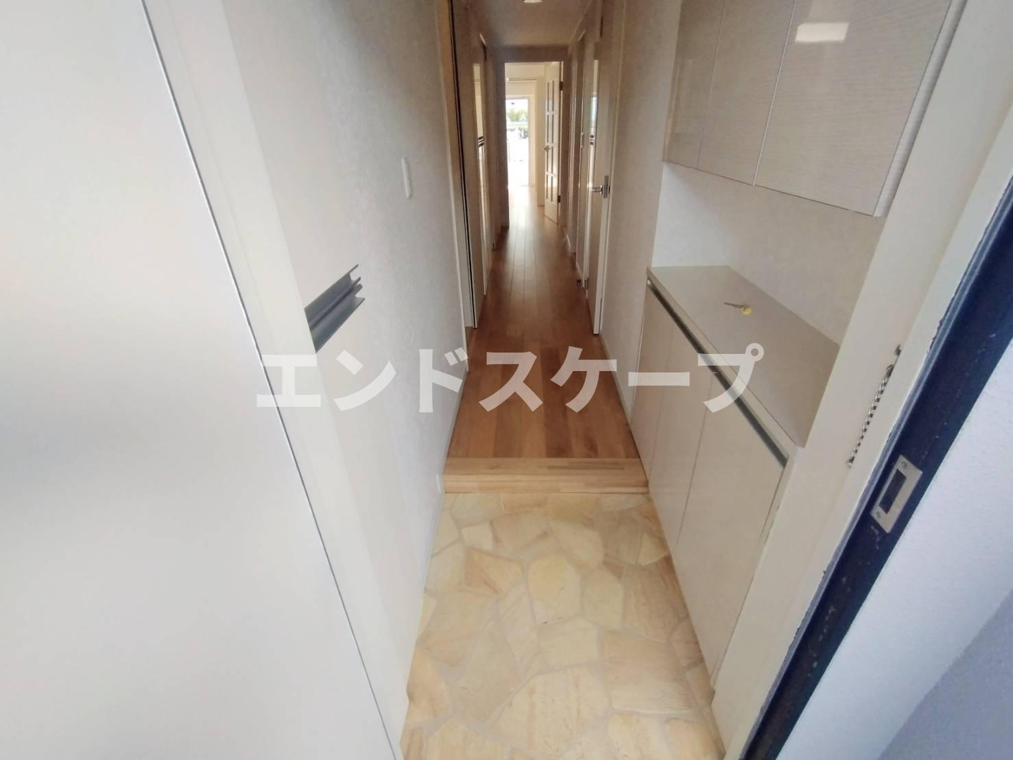 三恵レジデンスIの玄関|高崎、前橋のお部屋探しはエンドスケープまで！お客様の理想お聞かせ下さい♪