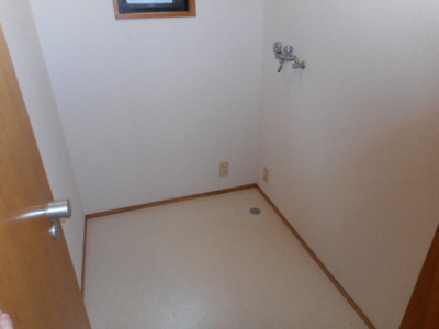 【設備】 | タウンハウス等々力 | 洗濯機置場