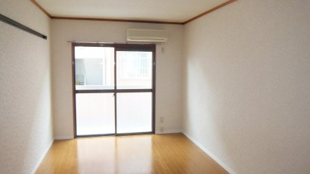 メゾン・タカツの展望|南西向きのお部屋です