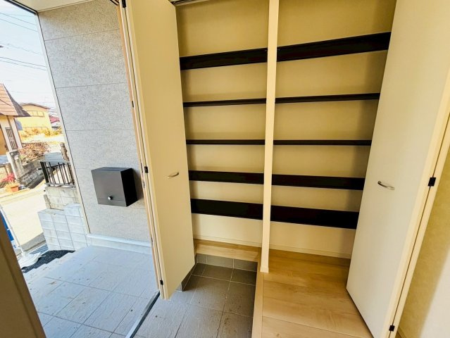 八街文違　第6　１号棟　新築戸建の収納