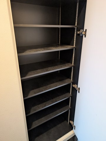 レジディア薬院大通の収納