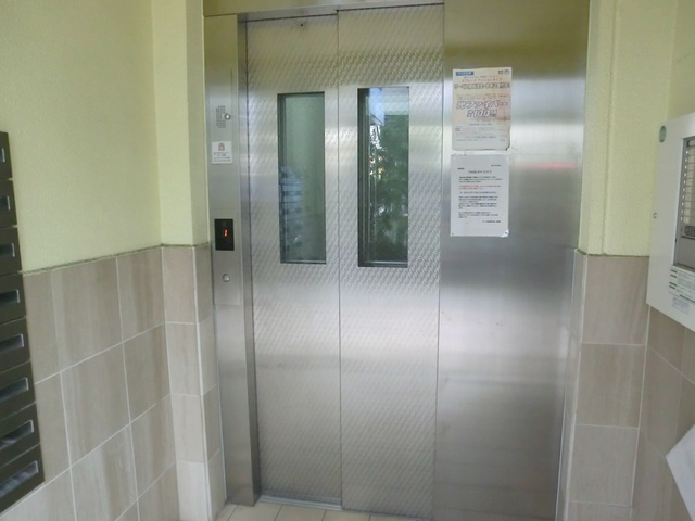 リトルズ篠崎のその他共用部分|エレベーター。