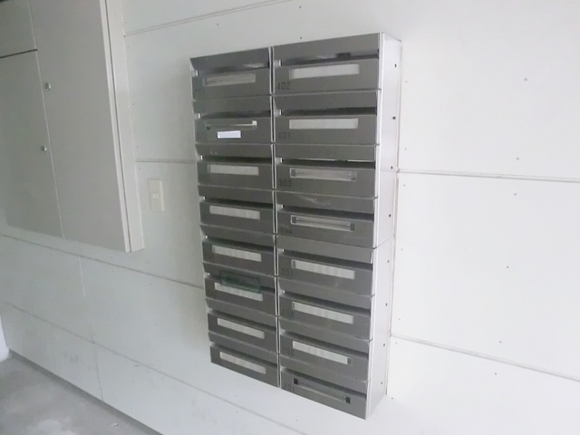 リトルズ篠崎のその他共用部分|集合ポスト。