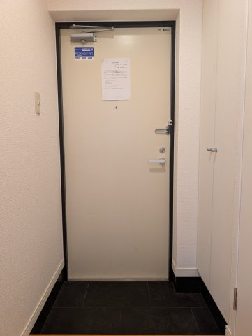 レジディア天神の玄関