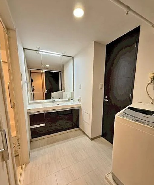 【中古マンション】サンデュエル川越マークスクエアの独立洗面台|朝の身支度に欠かせない洗面台です！