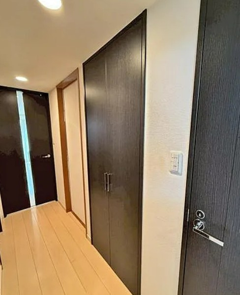 【中古マンション】サンデュエル川越マークスクエアの内装|廊下