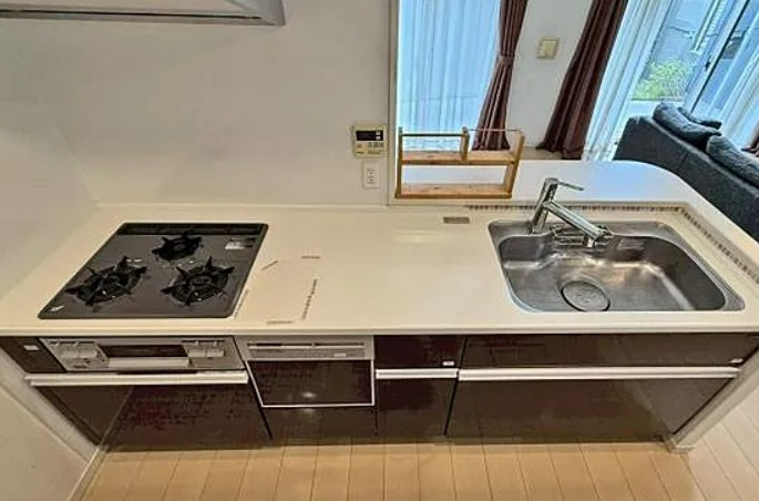 【中古マンション】サンデュエル川越マークスクエアのキッチン|使い勝手の良いシステムキッチンです！