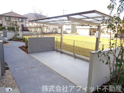 【その他共用部分】 | グラン・ジュテⅢ | 屋根付き駐輪場