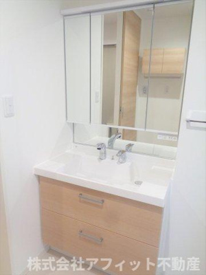 【独立洗面台】 | グラン・ジュテⅢ | 洗髪洗面化粧台