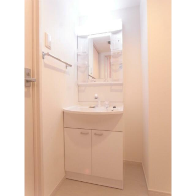 小金井市東町３丁目のアパートの洗面所