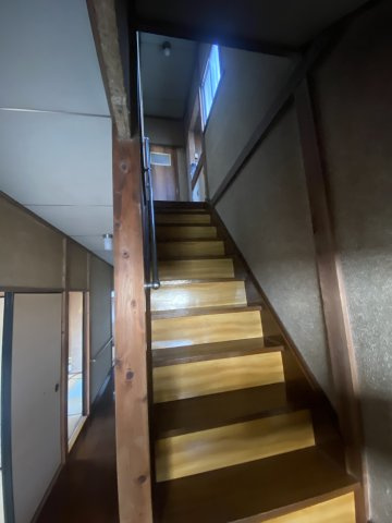 （ご成約済）【 売主 】横浜市南区六ツ川4丁目　戸建のその他|階段