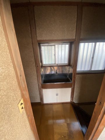 【 売主 】横浜市南区六ツ川4丁目　戸建の洗面所|2階洗面