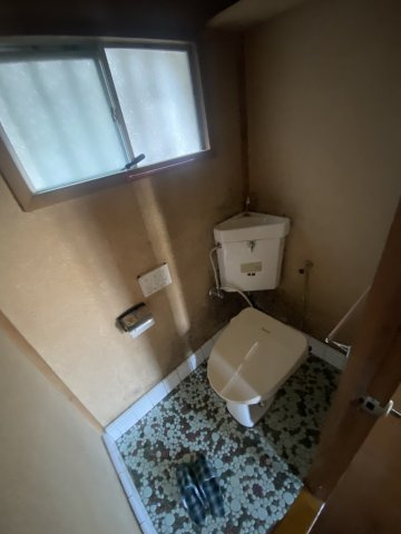 （ご成約済）【 売主 】横浜市南区六ツ川4丁目　戸建のトイレ|1階トイレ