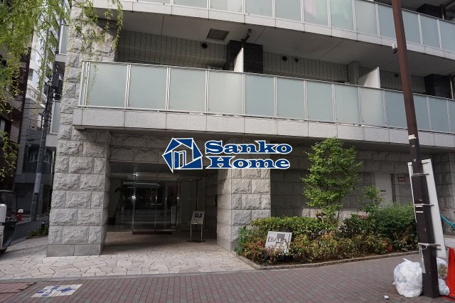 グランド・ガーラ銀座のエントランス