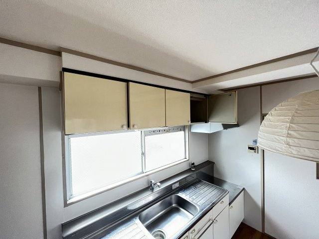 西町ハイツの内装|同マンション別部屋