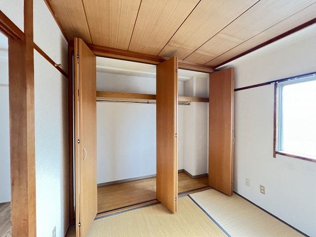 西町ハイツの収納