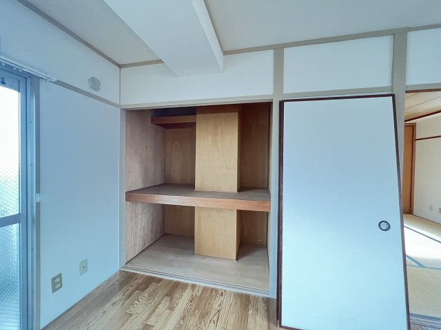 西町ハイツの収納