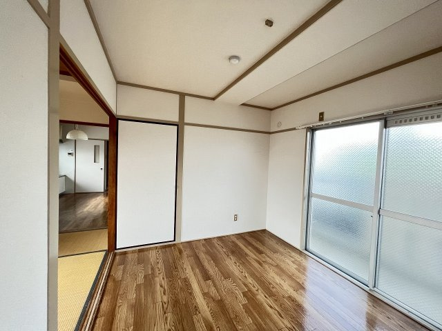 西町ハイツの寝室