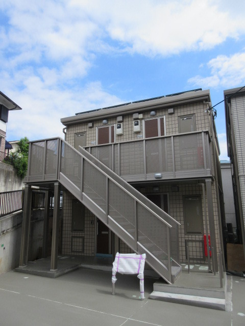 ハイネスヒルズの外観