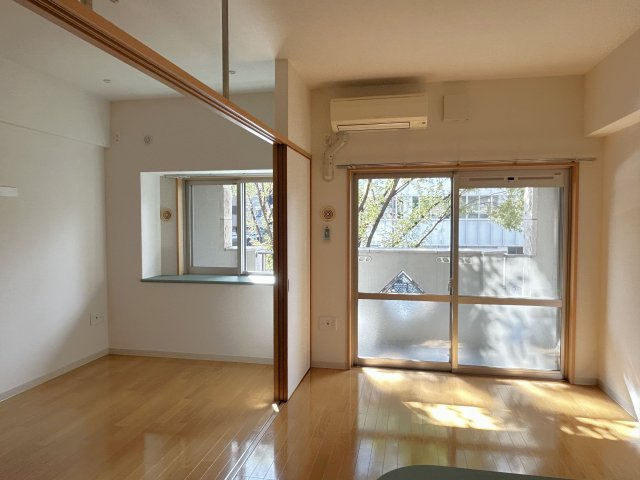 アスピーテ渡辺通の居間・リビング