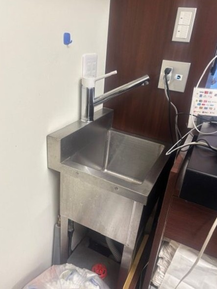 IZUROKU北浜の内装