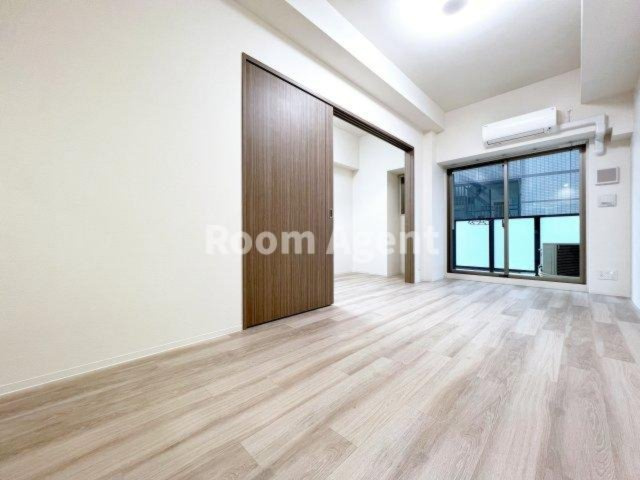 プレサンス名駅南エディフィスの居間・リビング|類似写真です。※類似写真です