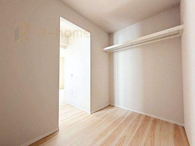 つくばみらい市紫峰ケ丘1期　新築戸建て　1号棟の収納|人気のウォークインクローゼット！アウター類はもちろん、季節ものや寝具も収納できます！