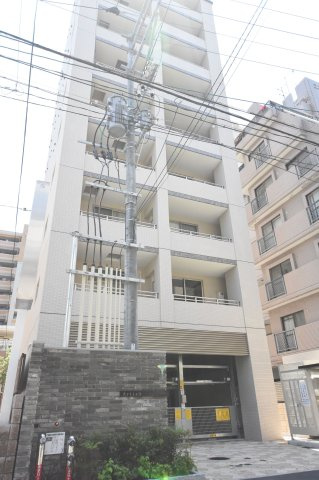 アルティザ大濠公園の外観