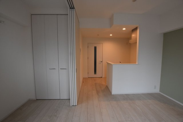 アルティザ大濠公園の居間・リビング